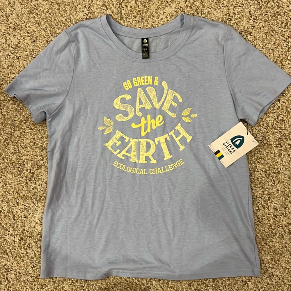 NWT Sierra Designs Women’s fit T-shirt. Lightweight, Breathable, Stretch.